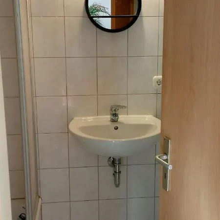 Апартаменты Forrest In Min 2 Nights Max Number Of Guest 1 Aprt 1 *