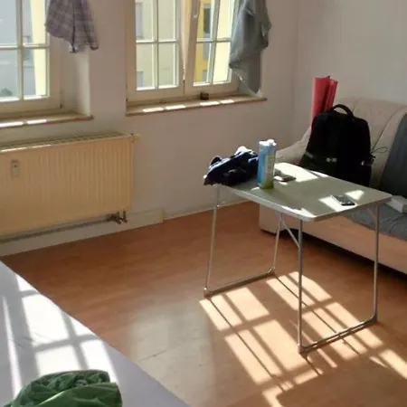 Forrest In Min 2 Nights Max Number Of Guest 1 Aprt 1 *